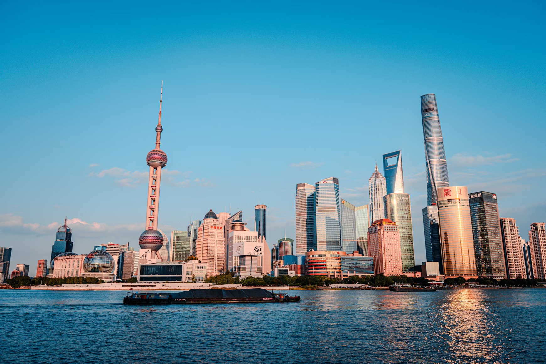 Lujiazui: Shanghai's Futuristic Financial District (2026 Guide)